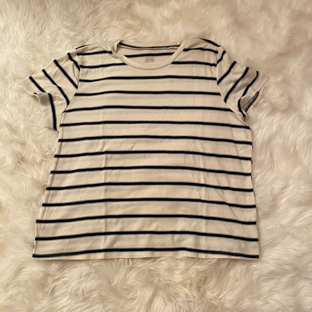 American Eagle tee